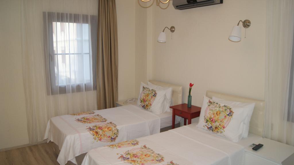 Ender Hotel (Adults Only) Айвалык Экстерьер фото