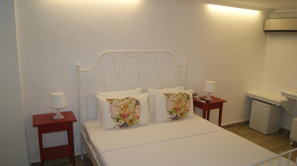 Ender Hotel (Adults Only) Айвалык Экстерьер фото