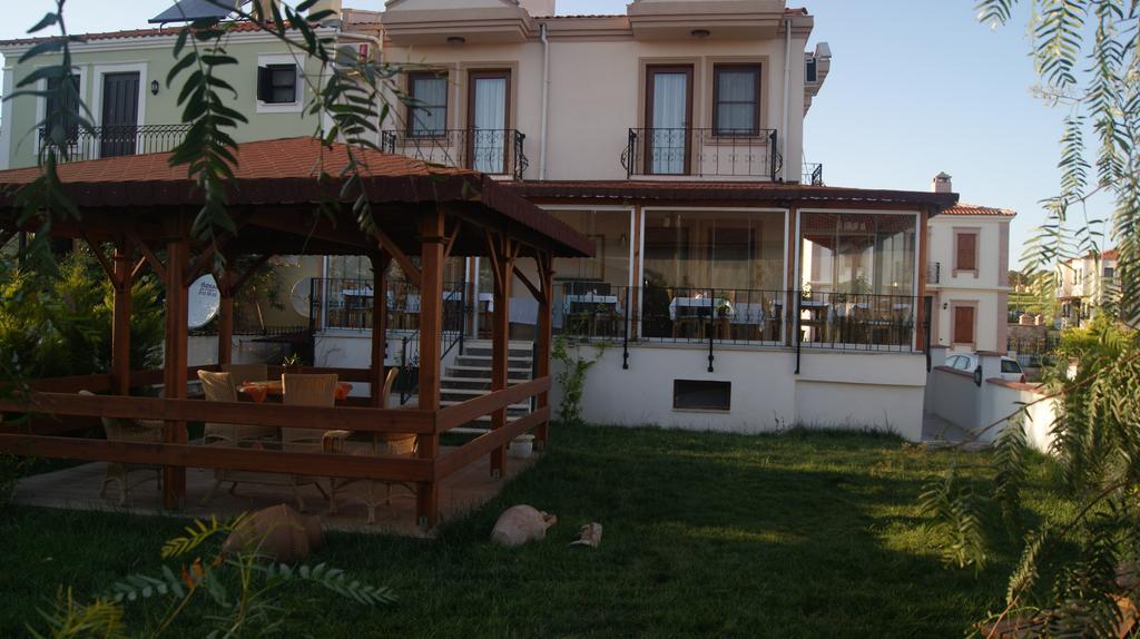 Ender Hotel (Adults Only) Айвалык Экстерьер фото