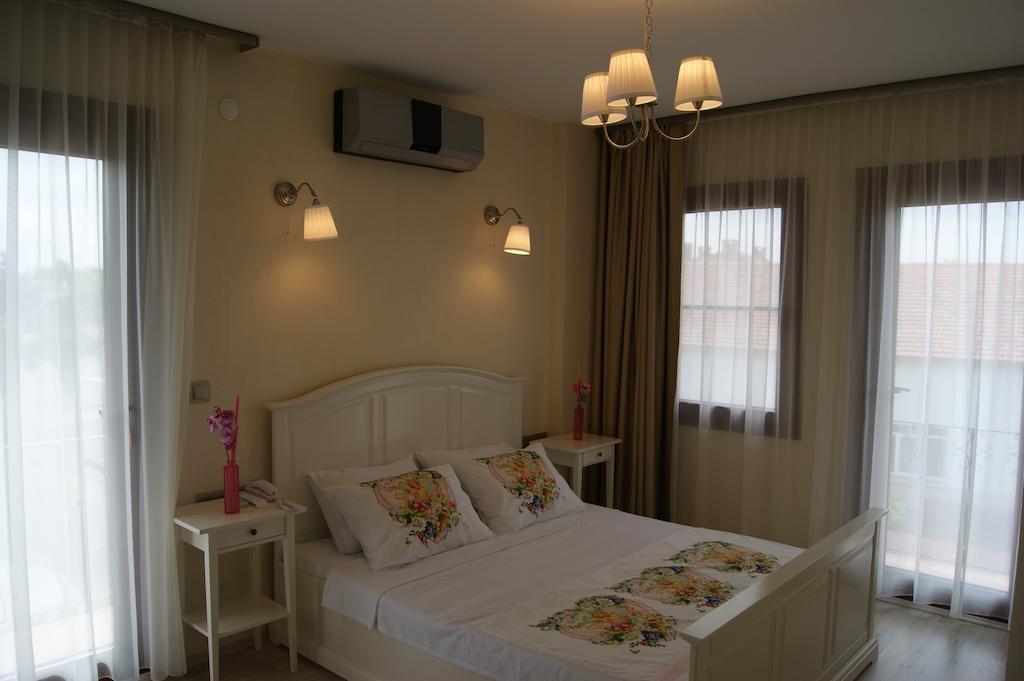 Ender Hotel (Adults Only) Айвалык Номер фото