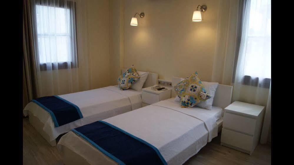 Ender Hotel (Adults Only) Айвалык Экстерьер фото
